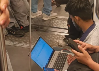 Delhi Metro Passenger Office Setup Video Goes Viral Again