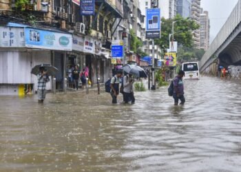 Mumbai Rains Prompt Early Monsoon Readiness Across the City