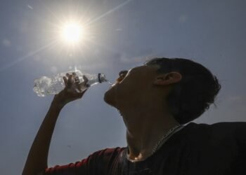 Delhi Heatwave and Air Quality Concerns Return With Rising Temperatures