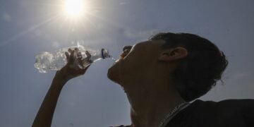 Delhi Heatwave and Air Quality Concerns Return With Rising Temperatures