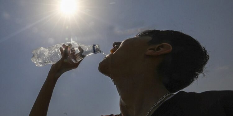 Delhi Heatwave and Air Quality Concerns Return With Rising Temperatures